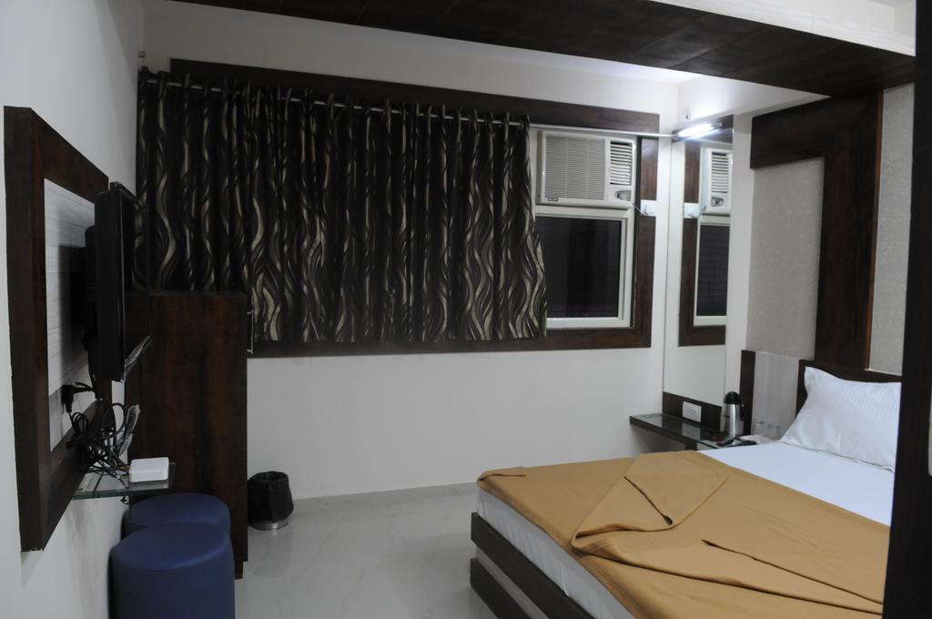 Oyo Hotel Sree Balaji Residency Ahmedabad Rom bilde