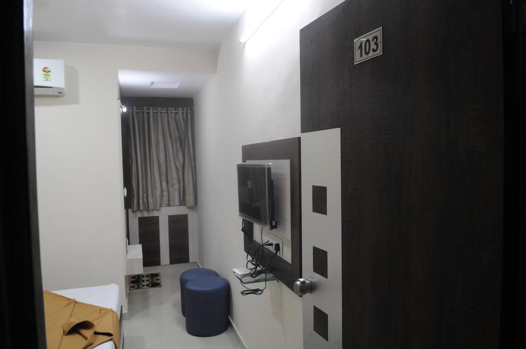 Oyo Hotel Sree Balaji Residency Ahmedabad Eksteriør bilde