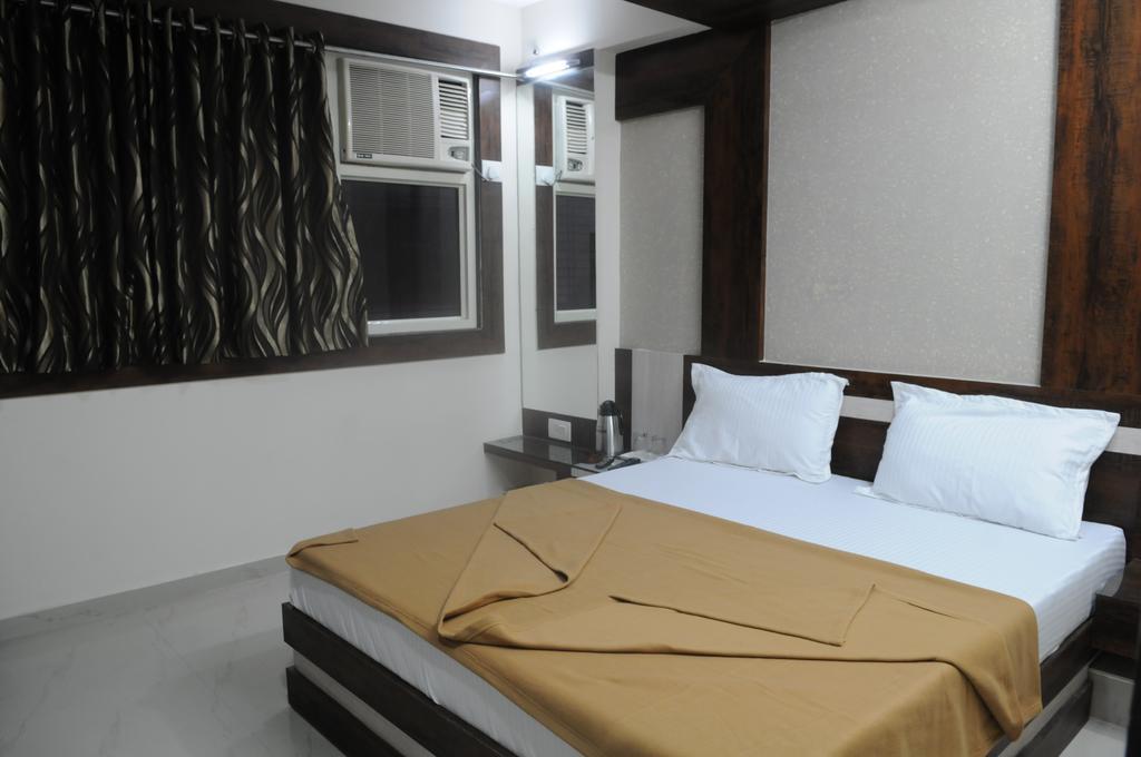 Oyo Hotel Sree Balaji Residency Ahmedabad Rom bilde